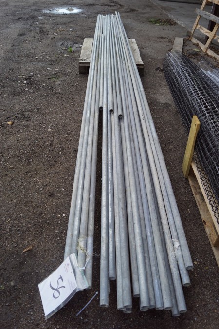 A piece of 32mm galvanized tube, length 6m.