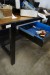 Værkstedsbord med skruestik, højde 89 cm, bredde 150 cm, dybde 80 cm