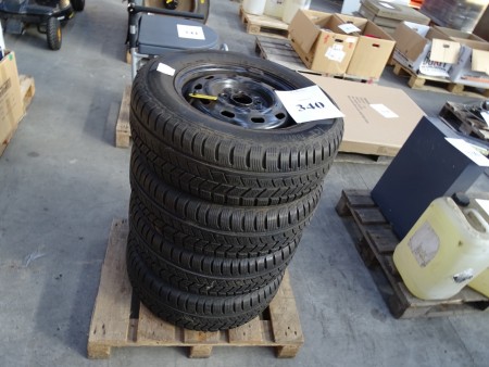 4 winter tires, marked. Avon 215/65 R15