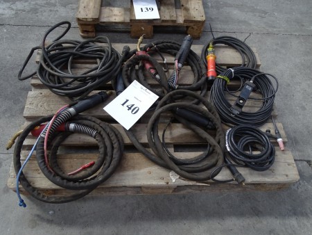 Cables and handle for welding