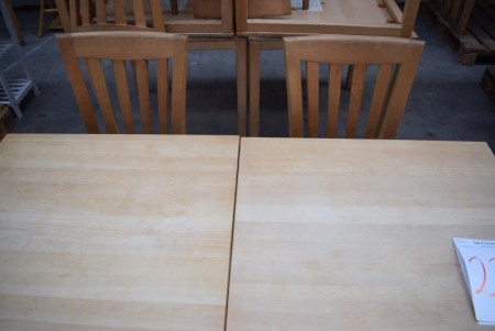 1 stk. bøgebord + 2 stole, 75 x 76 x 72 cm