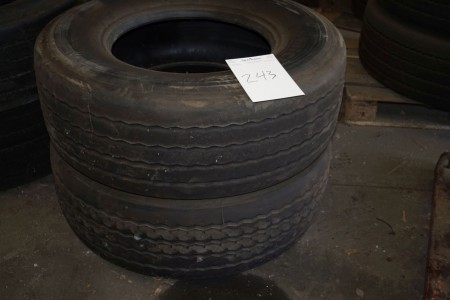 2 pcs Truck tires Michelin XTE 3 3