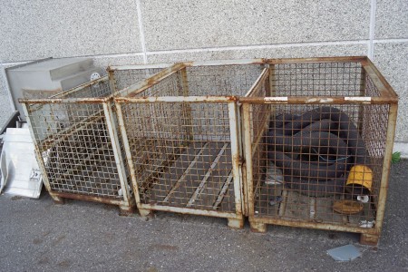 3 pieces of transport cages. + tool box for truck.