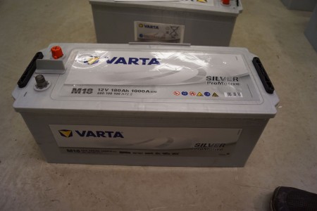 Batteri Varta M18 12 Volt 180 AH 1000 A 51x22x22 cm