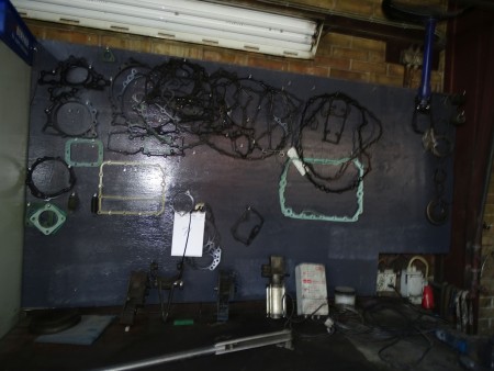 Contents on tool board - miscellaneous packs and O-rings