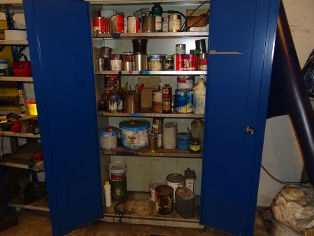 Blika steel cabinet with contents