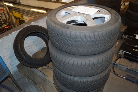 4 stk. dæk med alufælge. Continental. 225/50R17V. + 1 stk. Michelin-dæk. 205/55R16