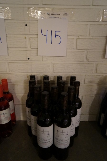 13 flasker hvidvin mrk. La bascula, årg. 2015