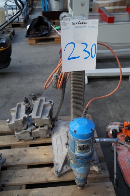 Concrete drill with holder. 230 volts. 16 amps.