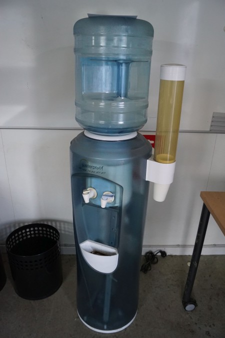 Vand dispenser