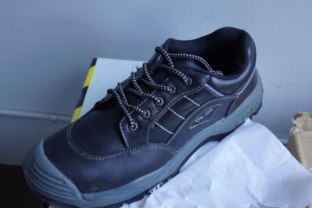 Safety shoe 3 pairs