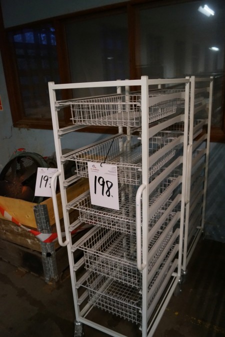 2 pcs. trolley with 5 baskets H: 150 B: 45.5 L: 64 cm.
