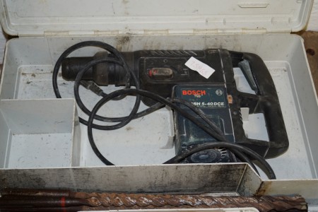 Borehammer brand Bosch GBH 5-40DCE with Drill