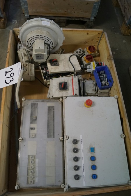 Various electric boards / suction motor.