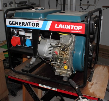 Launtop LDG5000 diesel generator. 4.5 KW. With air-cooled 9HK diesel engine with power start and manual start. 3-phase and 1-phase outlet. Nice condition. Runs very little. Inspection and extradition: Call J. Høgh on 42 74 23 99 NOTE ANOTHER ADDRESS.
