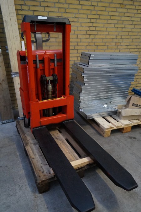 Electric stacker Logitrans max 1000 kg. Stand unknown.