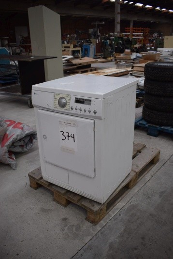 Dryer. Brand: LG. 60x62x85 cm.