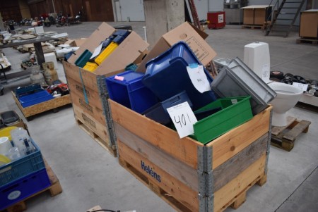2 pallets with various assortment boxes
