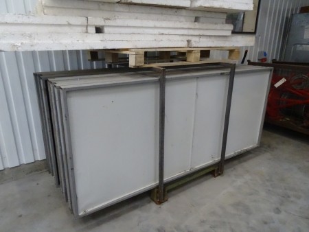 Lot of partitions -11 pcs. of which 4 pcs. is with glass at the top. 210x90 cm.