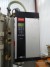 Smøremiddelsdispenser med VLT-styring med pumpe. Tankmål: 160x140x70. Blevet anvendt til demiraliseret vand.