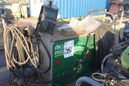 Migatronic KMX-550, with wire feed unit: KT-62 Yard Unit. Including cables. Wheeled frame