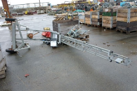 Portable light pole with 2 Phillips IP55 lamps. Extendable mast about 10 feet wire hoist