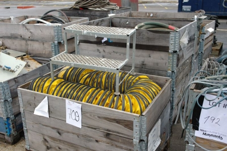 4 pallets with exhaust ventilation hoses + + pneumatic hoses + welding cables