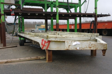 Transportvogn ca 2,5 x 6 meter med trælad uden indhold