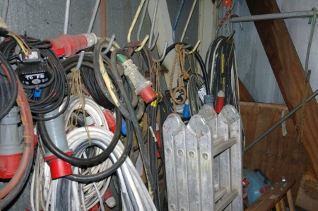 Various power cables in rooms + 2 aluminum ladders + Step Ladder + cable reel