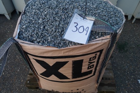 Grauer Granitstein ca. 1000 kg