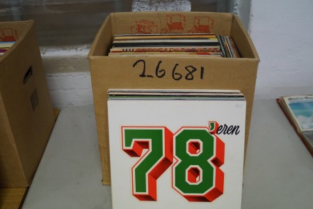A box of LP plates