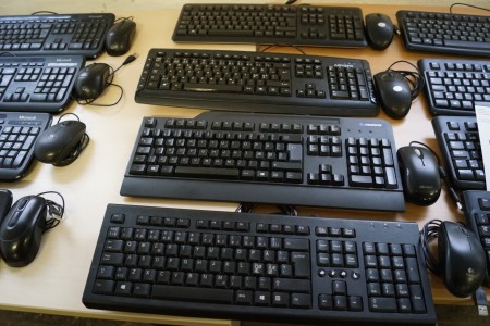 4 Tastatur + 4 Maus