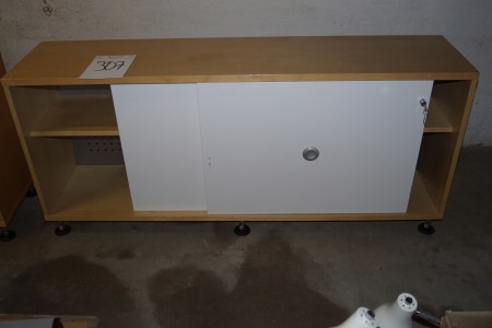 Shelf with 2 doors L: 160 H: 71 D: 38