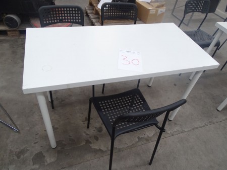 3 pcs should have 9 chairs. 120x60x74cm. Common wear and tear.