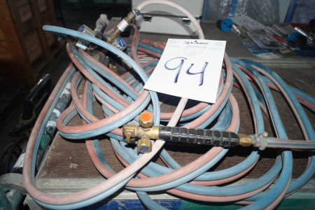 Oily and gas hose with manometer.