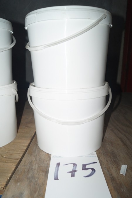 2 buckets with expansion bolts
