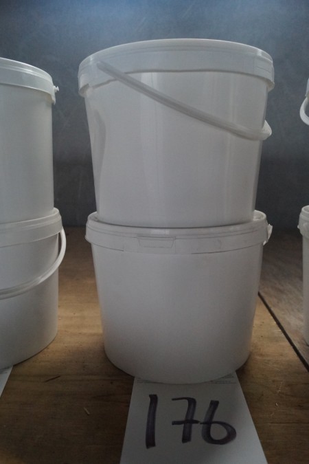 2 buckets with expansion bolts