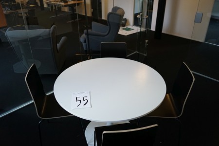 Rundt bord med 4 stole 105x75 cm