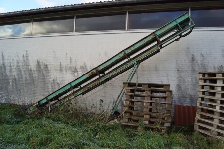 Straw conveyor not tested. 6 meters width 60 cm