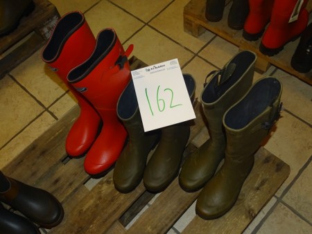 3 pairs of rubber boots - All sizes 42