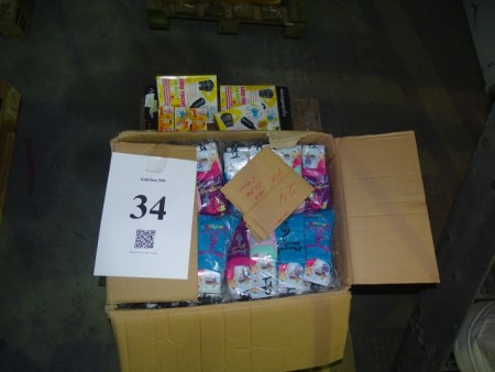 480 pcs hannah montana socks, for children + 8 microphones for children.