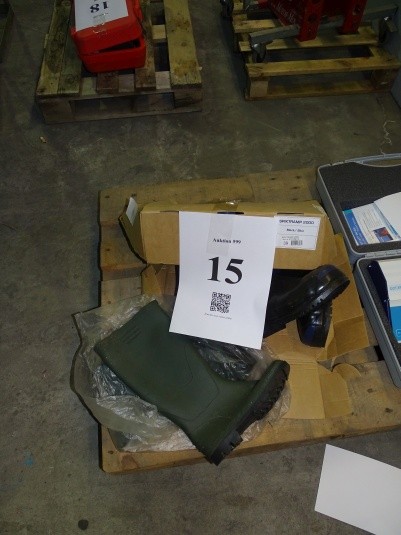 2 stk. sikkerhedsstøvler med metaltå og sømværn i sål, blå. Samt almindelige gummistøvler, grøn, str. 39. Spiktramp 2000.