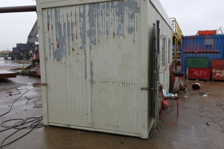 Container with content 20 foot decorated as personnel carrier + tools + Various helmets and fresh air equipment