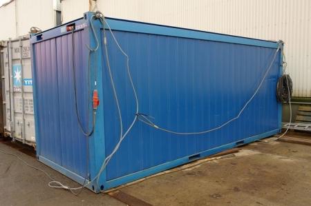 Container, 20 feet. (020839764). Insulated. Light. Heating. Door of end wall. 2 Windows in side wall. Contents: remaining in container