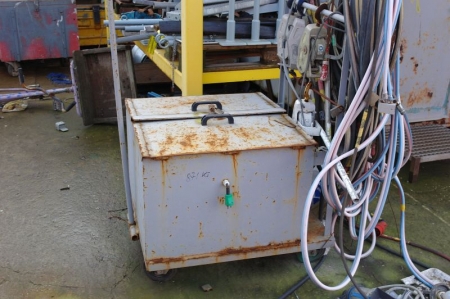 Trailer with toolbox, compressed air hoses + (4) wiretræktaljer (280) + oxygen and acetylene hoses