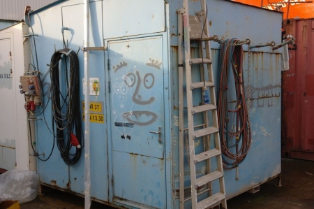 Metal Shed, ca. 6 feet, with light and heat. Contents: workbench with vice and drawer. Bench Drill Erfi GH-20, max. 3200 r / min. + compressed air cables + assortment rack with content: + tester: LABtronic Davos Meg 1002