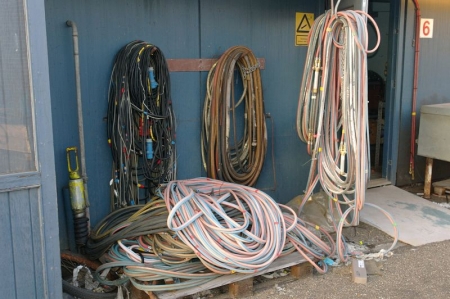 Oxygen acetylene hoses and compressed air hoses + power cables + welding cables