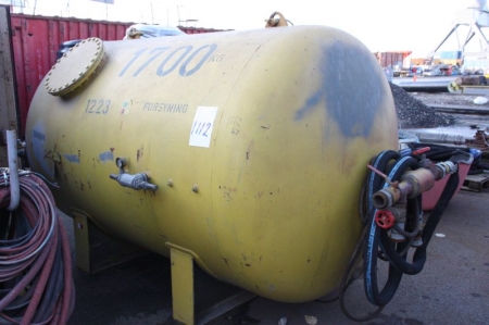 Water tank, 1700 kg