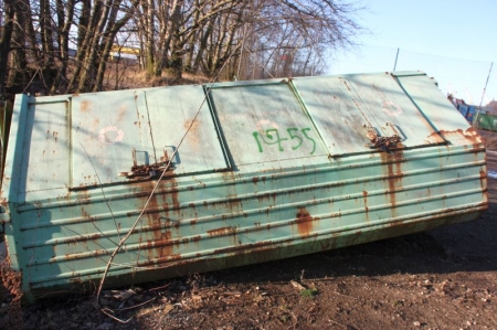 Closed Waste Container