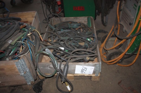 Pallet with welding torches + cable Migatronic